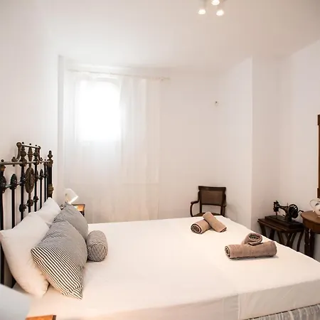 Mykonos Homm 아파트 칼라파티스